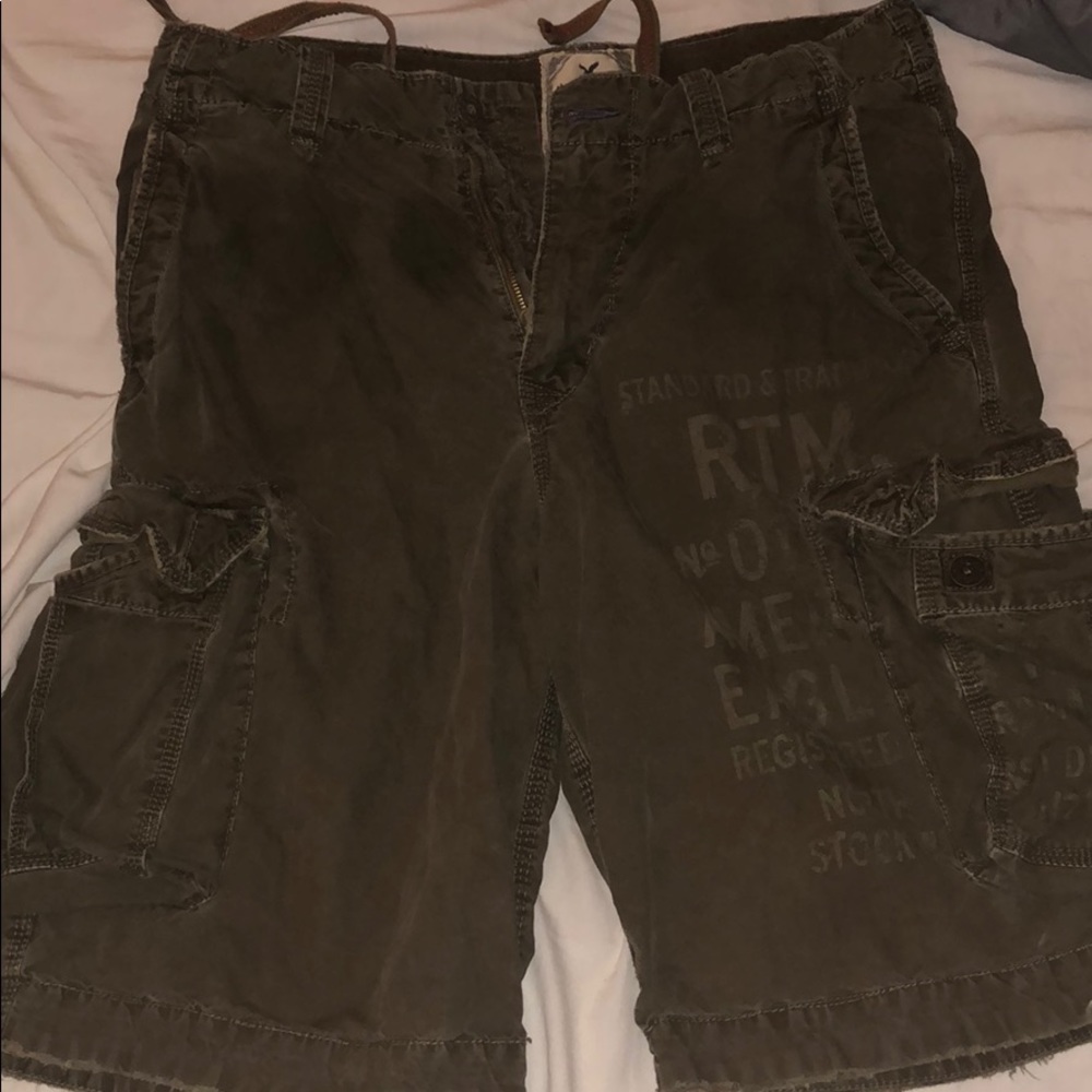 Men’s American Eagle Dark Brown Cargo Shorts W:34